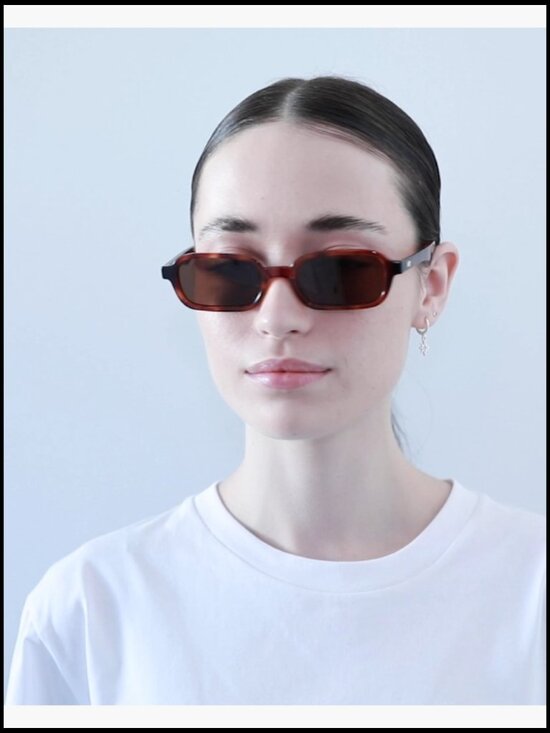 Rectangular Sunglasses - Scratch Resistant Lenses with Protective Pouch